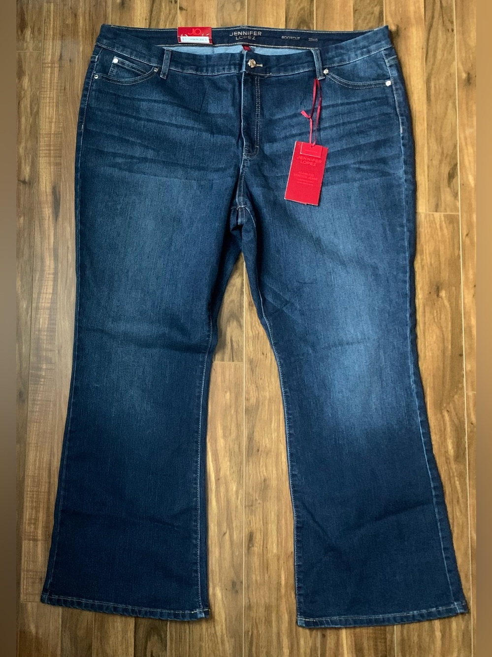 NWT Women’s Jennifer Lopez Bootcut Jeans Size 22W